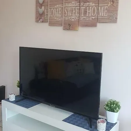 Appartement Charleville Apartment *
